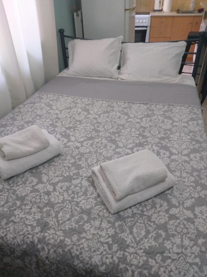 Practical Studio Next To The Subway, Train Station Apartment Атина Екстериор снимка